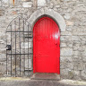 Meet your Posher, Adrienne